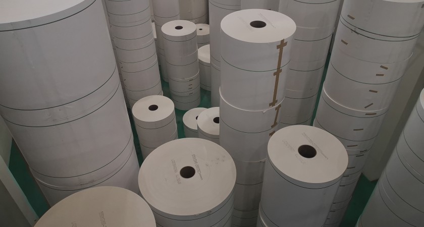 哪些行業(yè)使用牛皮紙？牛皮紙的生產(chǎn)技術有哪些流程？